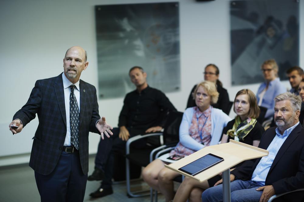 Professor Andrew McCulloch giving his speech at the SSPC opening (Photo: Simula/Bård Gudim)